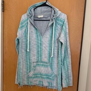 Sz M Ocean Drive Striped Hoodie with Front Pocket